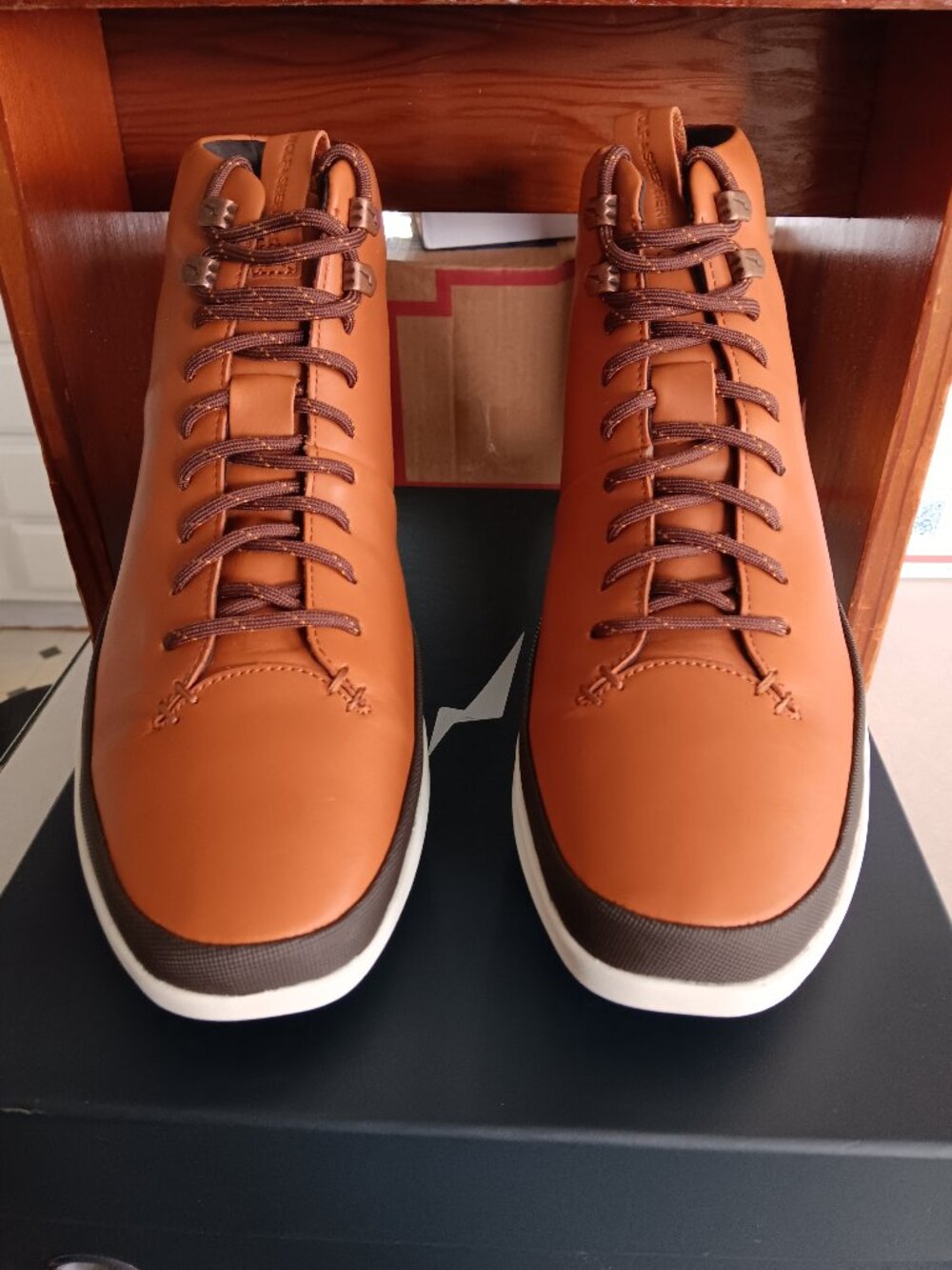 Wolf and Shepherd Mens dress boots.  Size 9.